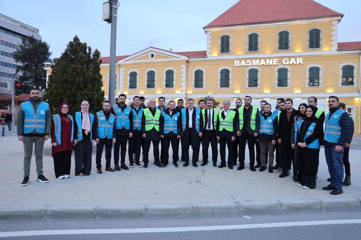 Başkan Saygılı Basmane’de “İftara 5 Kala” programına katıldı