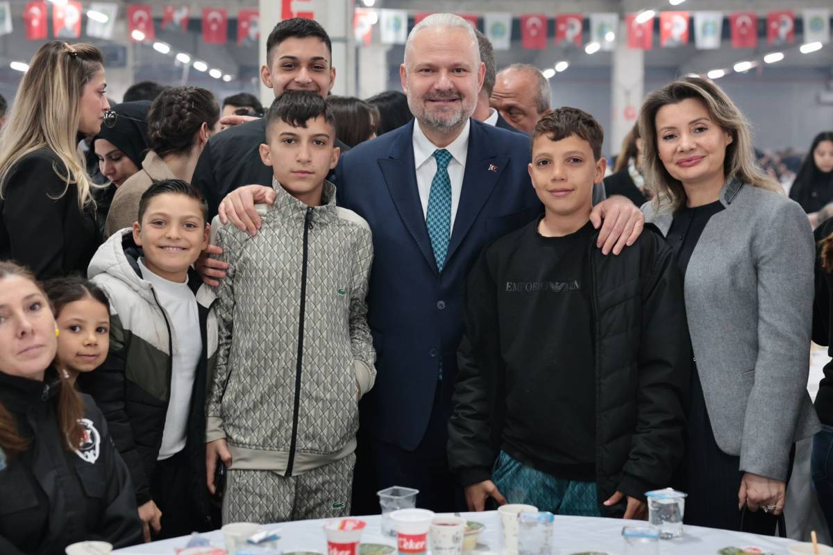 Başkan Pehlivan, iftarı belediye ailesiyle karşıladı