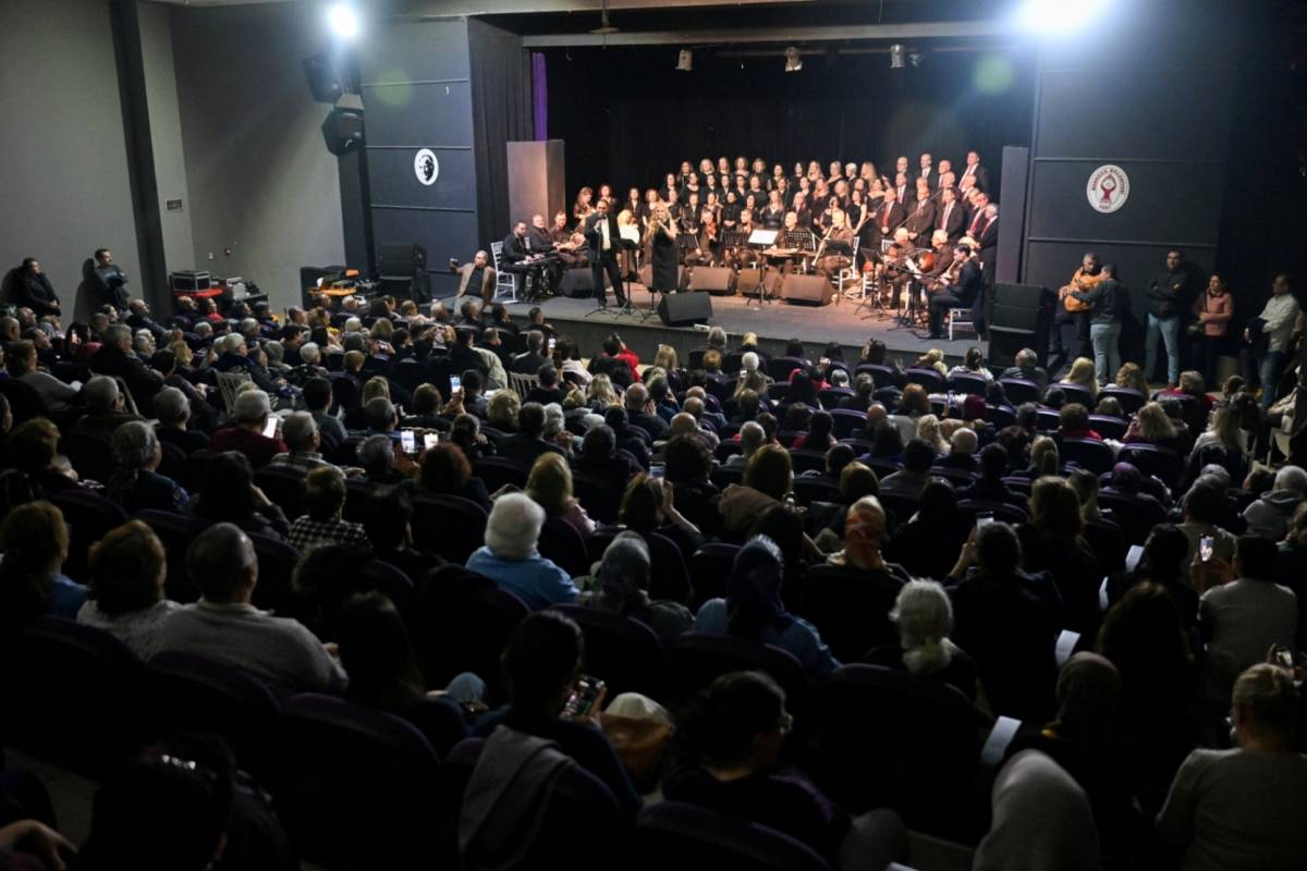 Aşkın ve nostaljinin sesi Bornova’da yükseldi