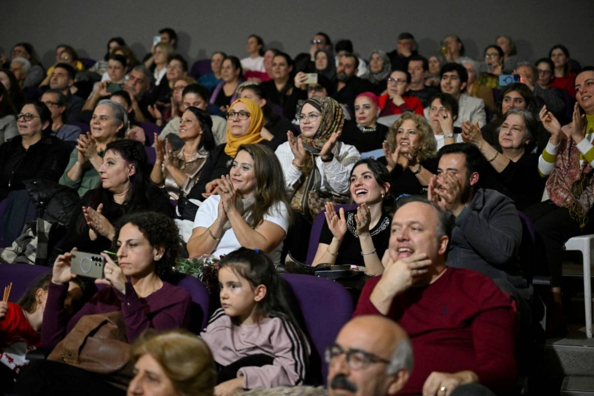 Aşkın ve nostaljinin sesi Bornova’da yükseldi