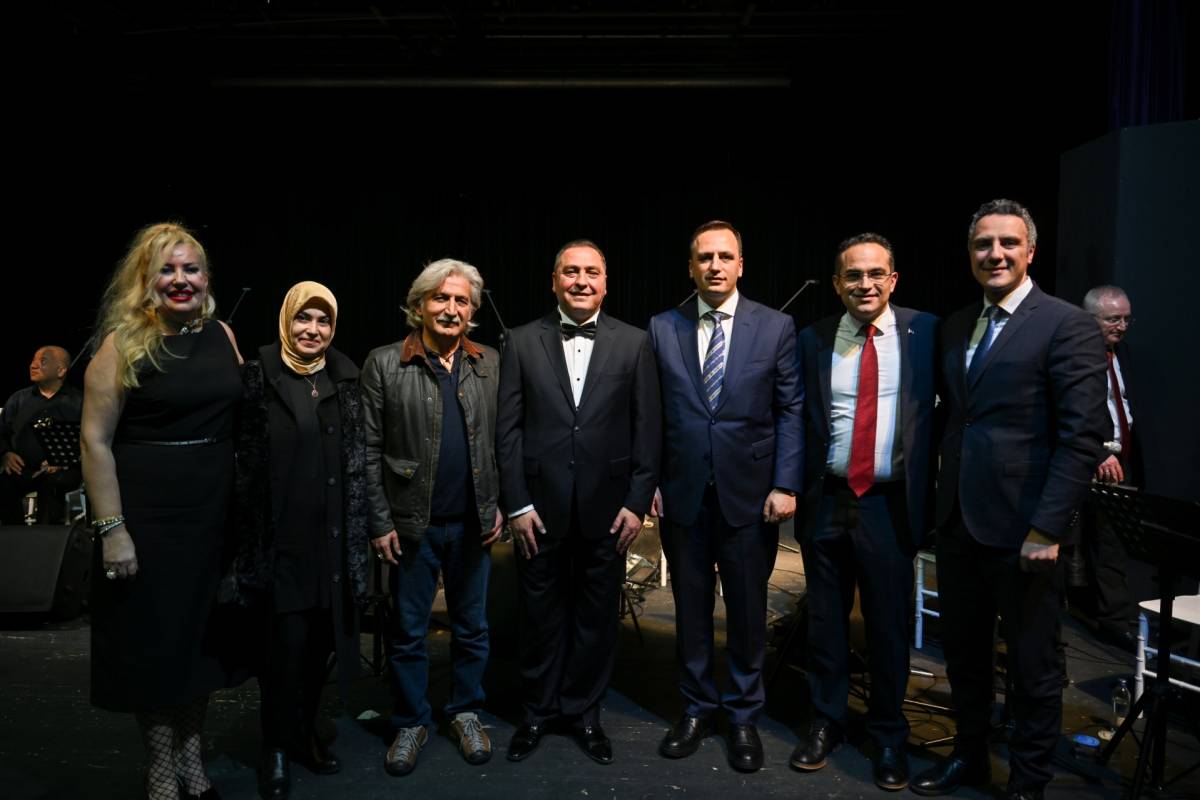 Aşkın ve nostaljinin sesi Bornova’da yükseldi