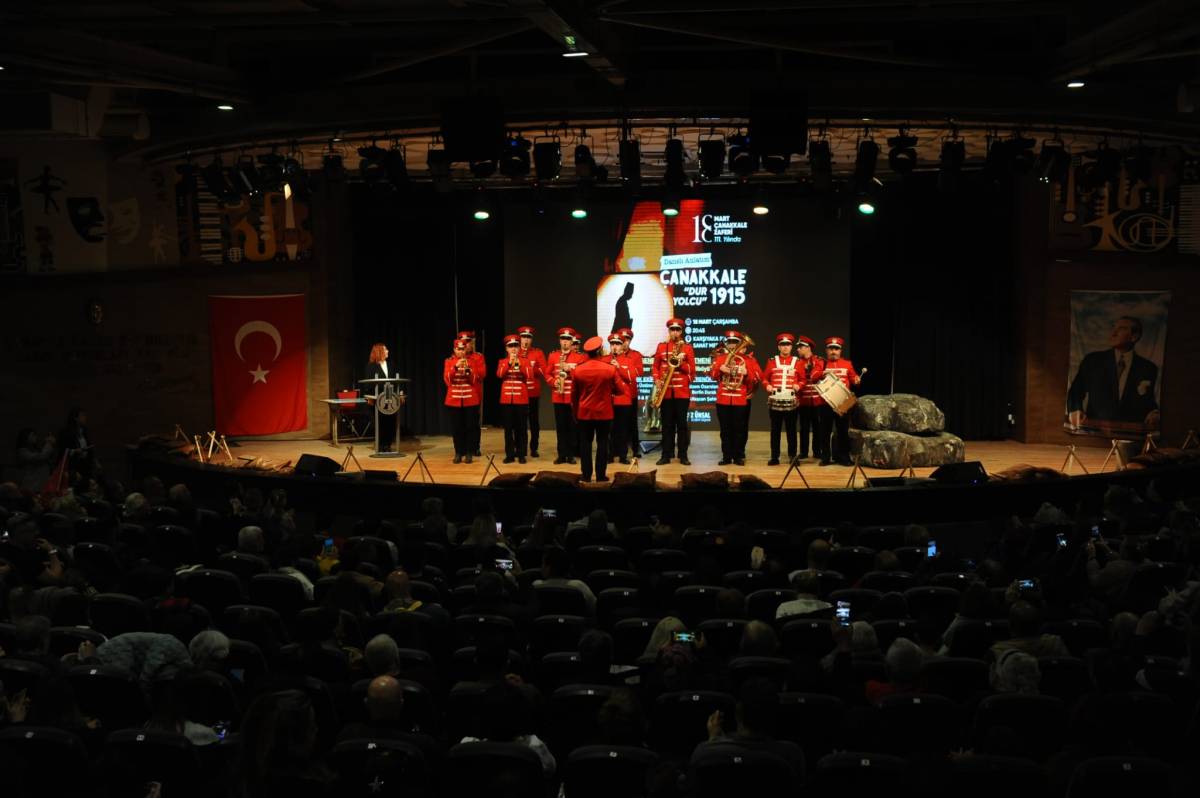Karşıyaka’da Çanakkale ruhu 110 dansçıdan eşsiz performans