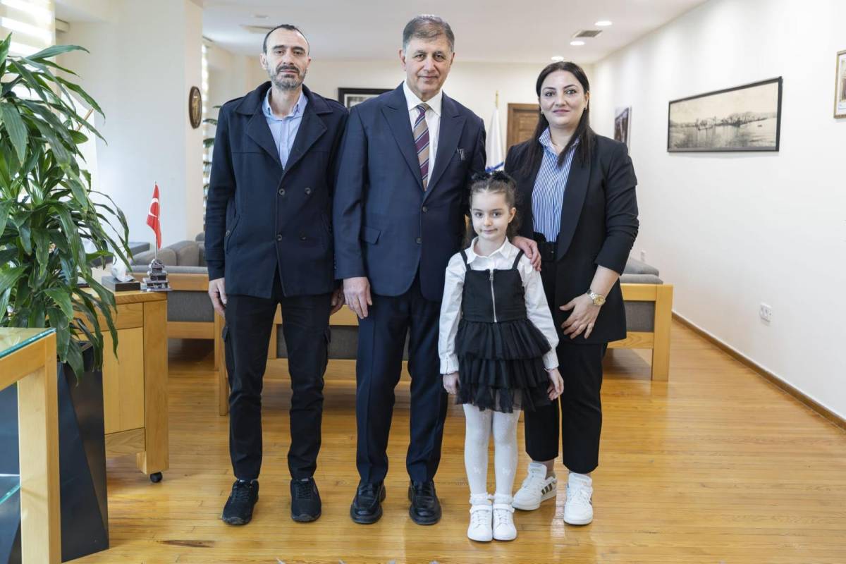 Başkanlık makamında gurur veren buluşma