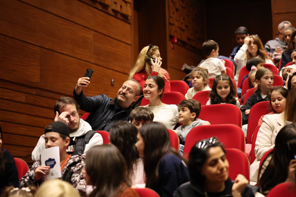 Minikler Göbeklitepe’nin gizemli dünyasına yolculuk yaptı