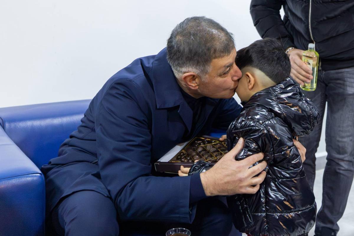 Başkan Tugay bayram namazında Bucalılarla buluştu