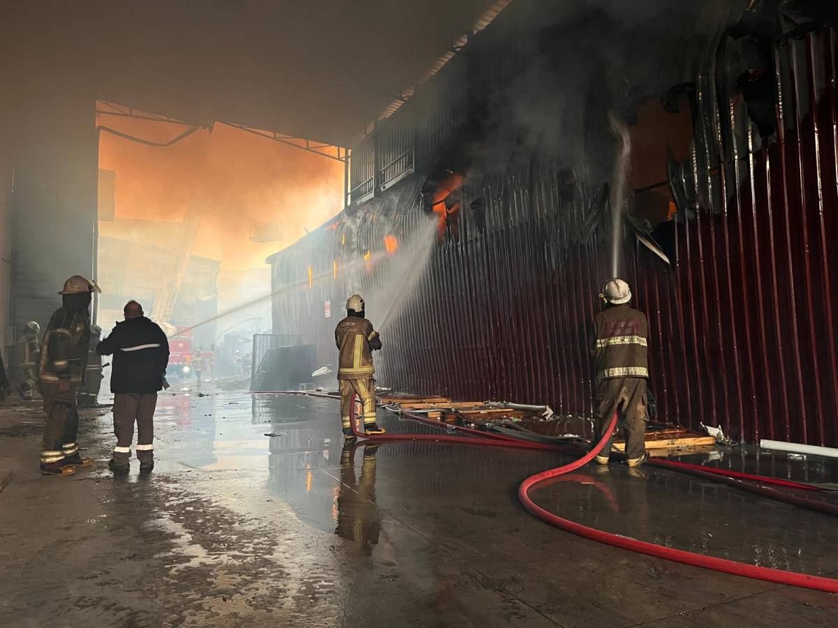 41 araç, 100’ü aşkın personelle alevlere set