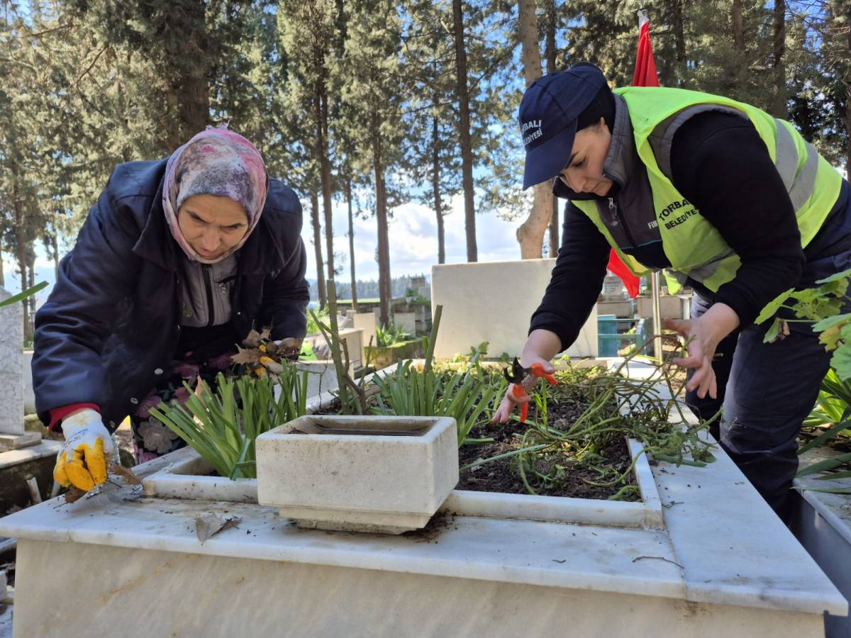 Torbalı Belediyesi Ramazan ayı boyunca durmadı