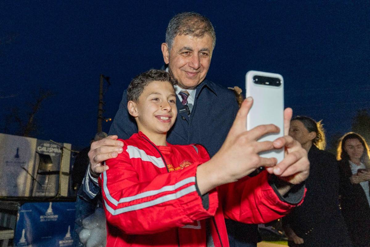 Başkan Tugay Güzelbahçelilerle iftarda buluştu