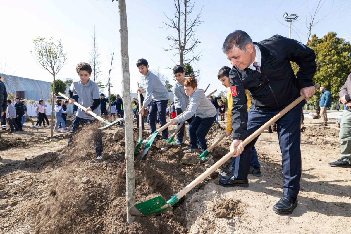 Beton söküldü, umut filizlendi