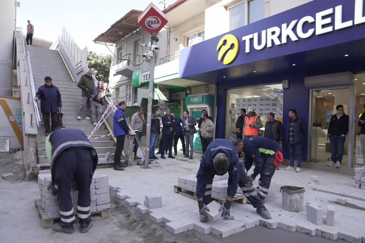 Bayraklı Sevgi Yolu'nda yoğun tempo