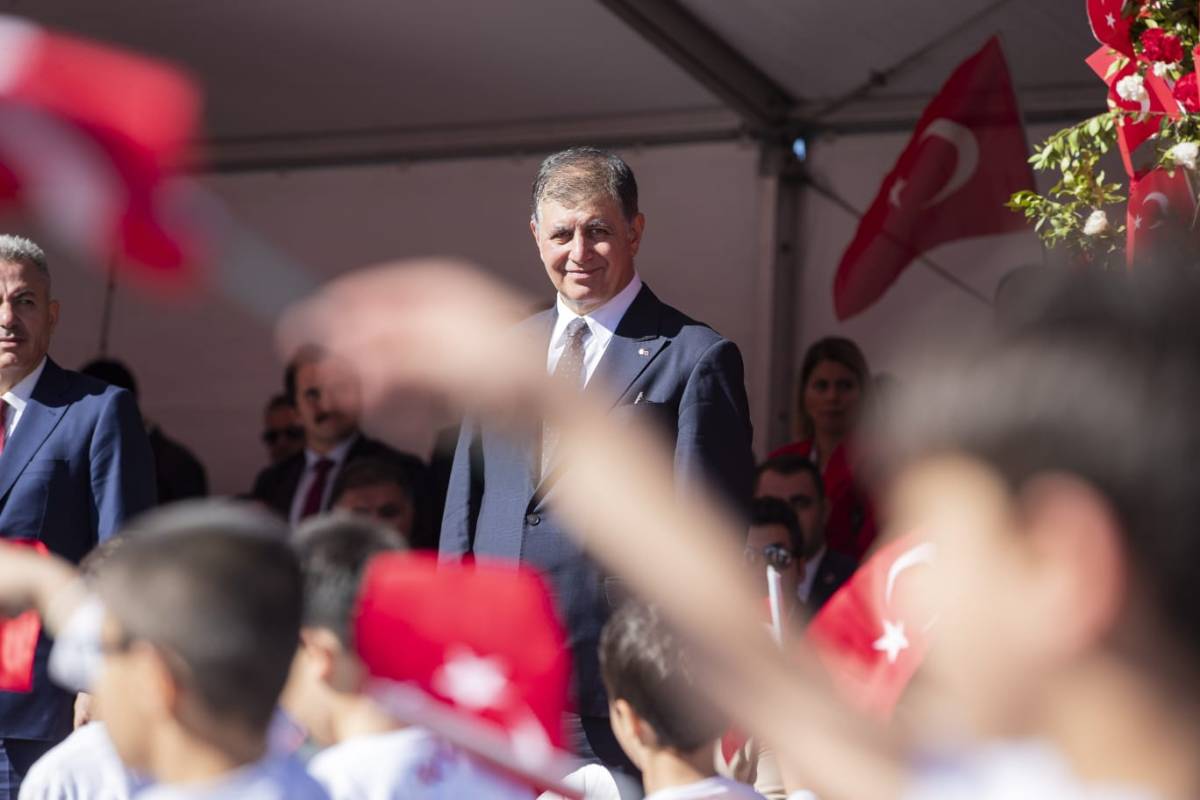 Başkan Tugay’dan 18 Mart mesajı