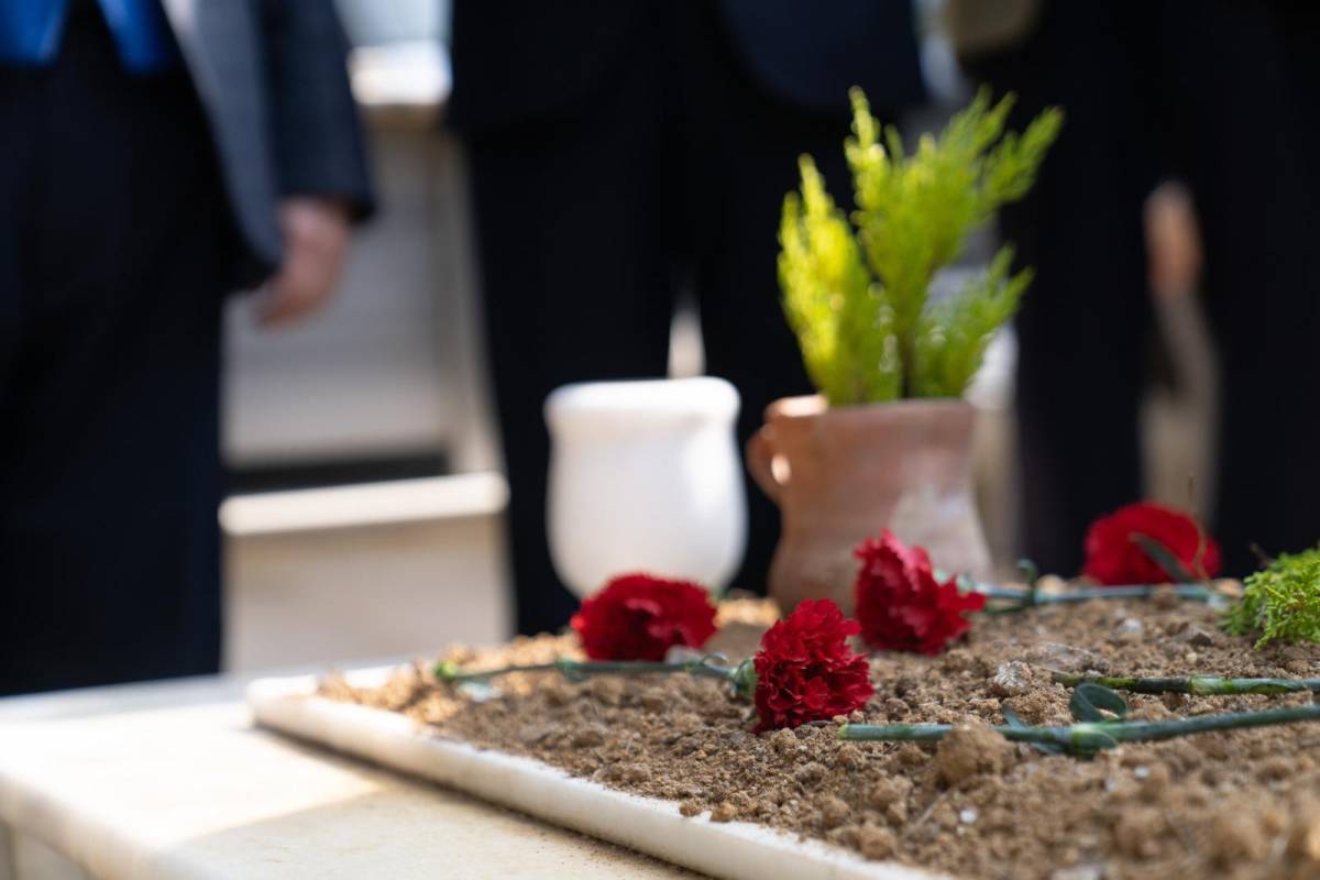 İzmirli usta gazeteci mezarı başında anıldı