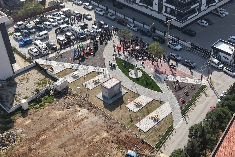Deprem Kayıplarımıza Adanan Park Açıldı