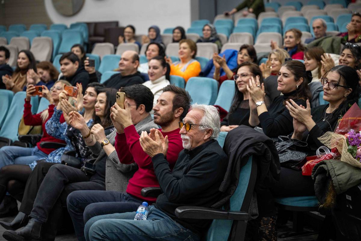 Bornova’da Aşk Şarkıları Gecesi