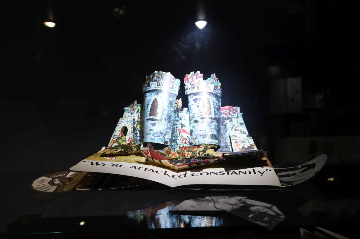 Dünyanın en küçük kitabı İzmir'de