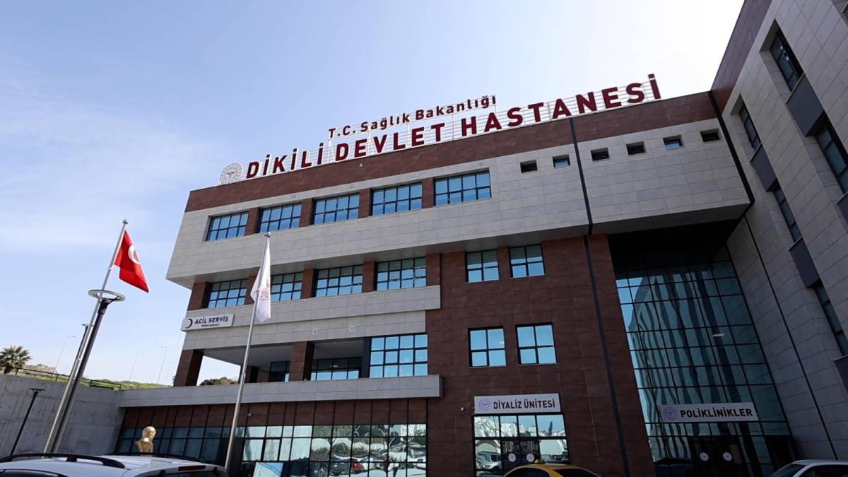 Yeni Dikili Devlet Hastanesi hizmete başladı