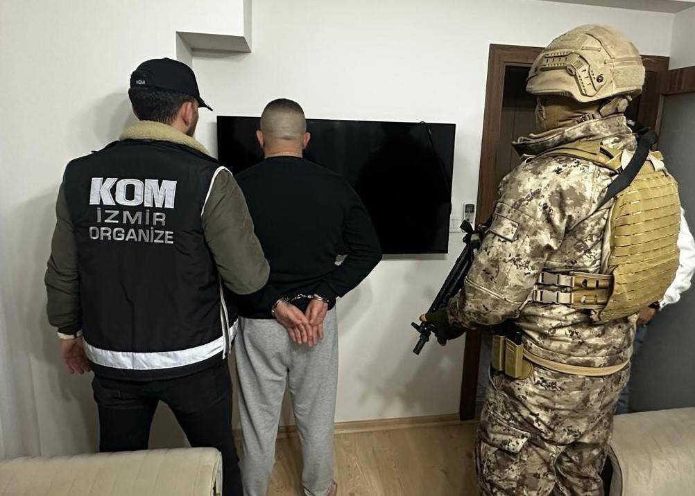 İzmir'de 'Genç Osman Çetesi'ne operasyon
