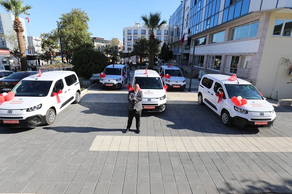 Menderes'te Başkan Çiçek’ten Makam Aracı Kararı