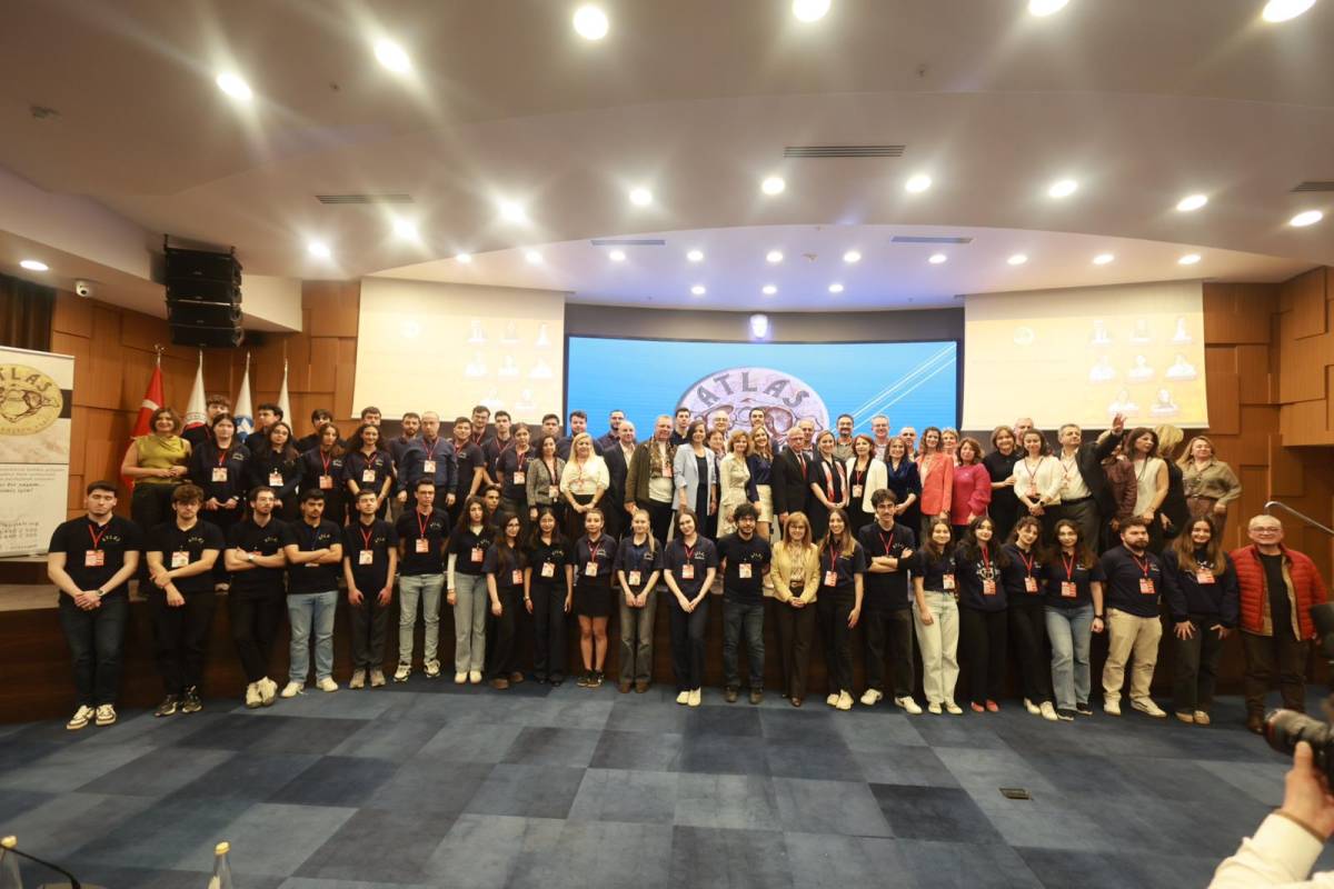 Başkan Kınay’dan “Güçlü Kadın, Güçlü Toplum” Vurgusu