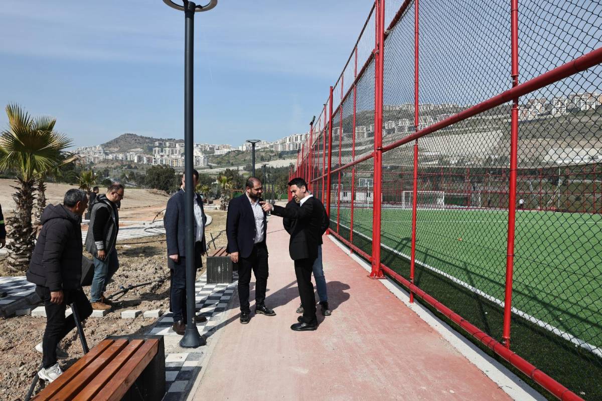 Bayraklı’da Ferdi Zeyrek Spor Kompleksi’nde Çalışmalar Sona Yaklaştı