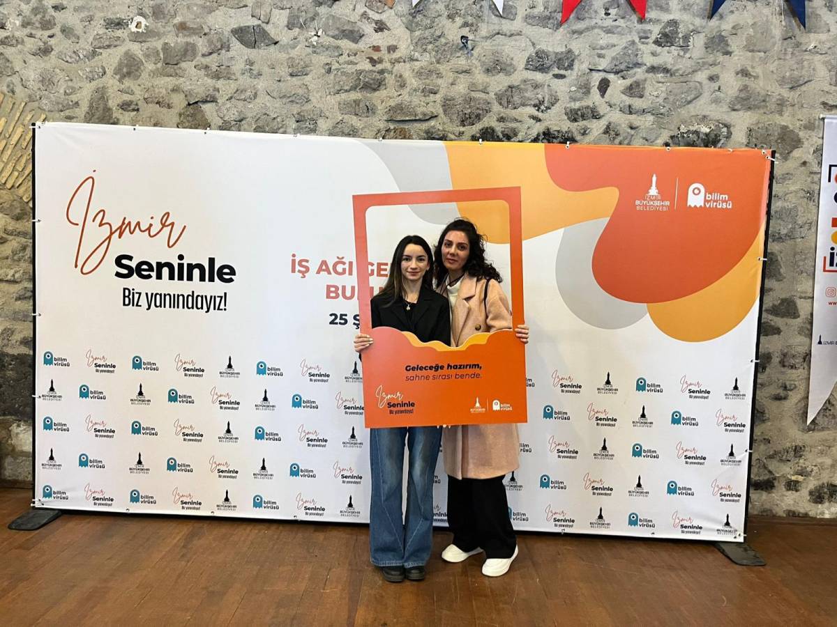 İzmir’de gençler yalnız değil