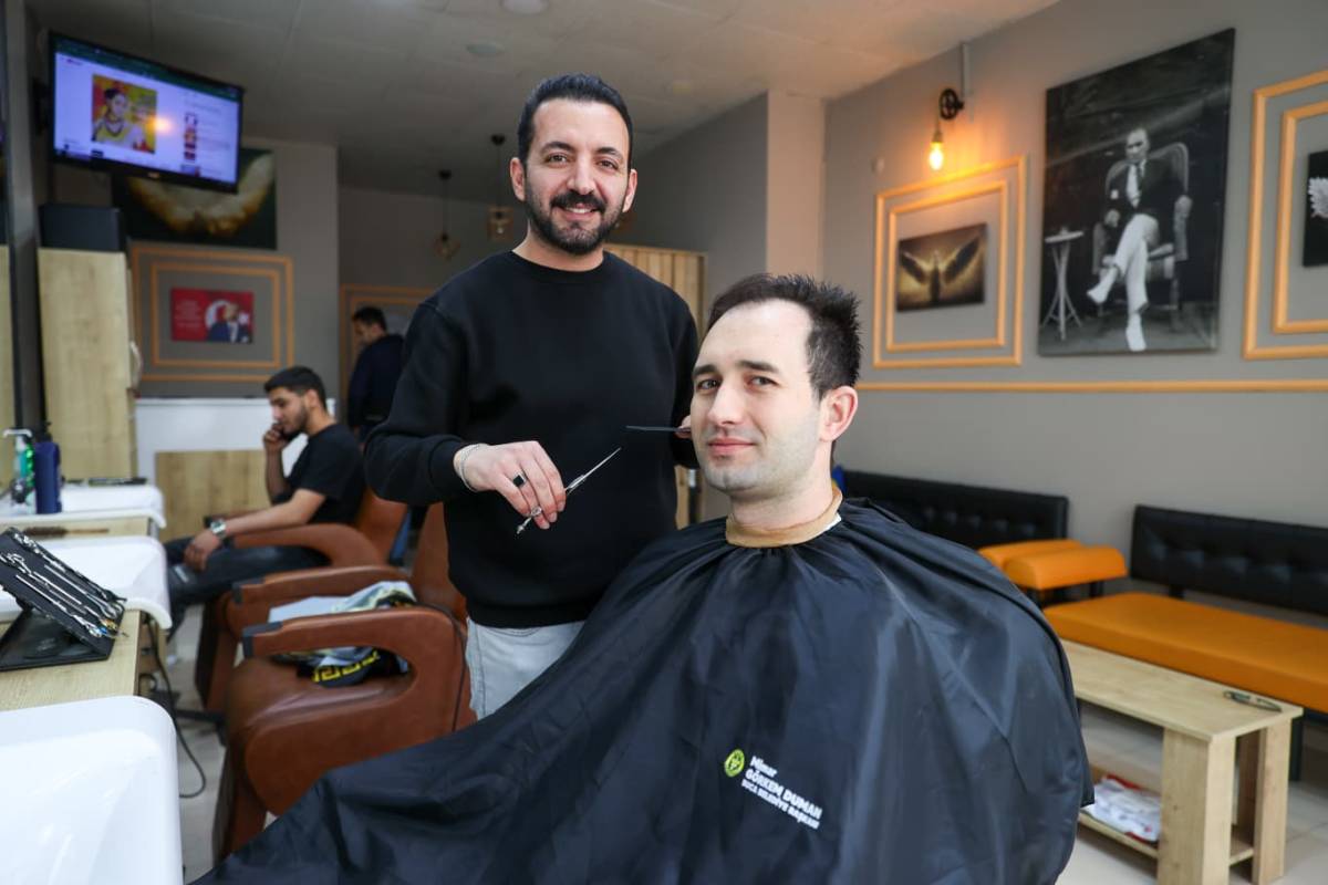 Buca Belediyesi berberleri unutmadı