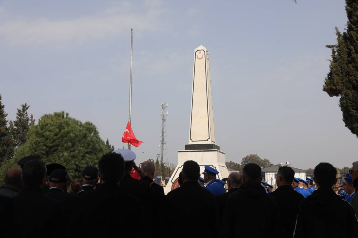 Seferihisar'da Çanakkale Şehitleri anıldı