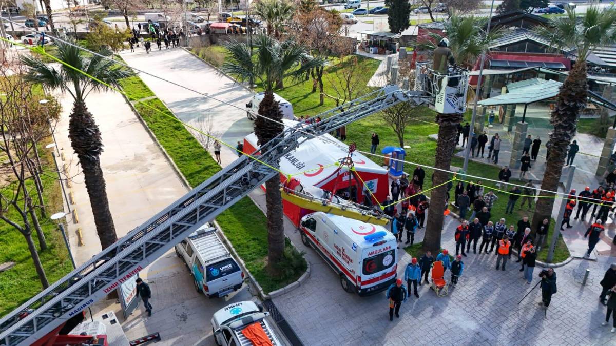İzmir Adliyesi’nde nefes kesen bomba tatbikatı