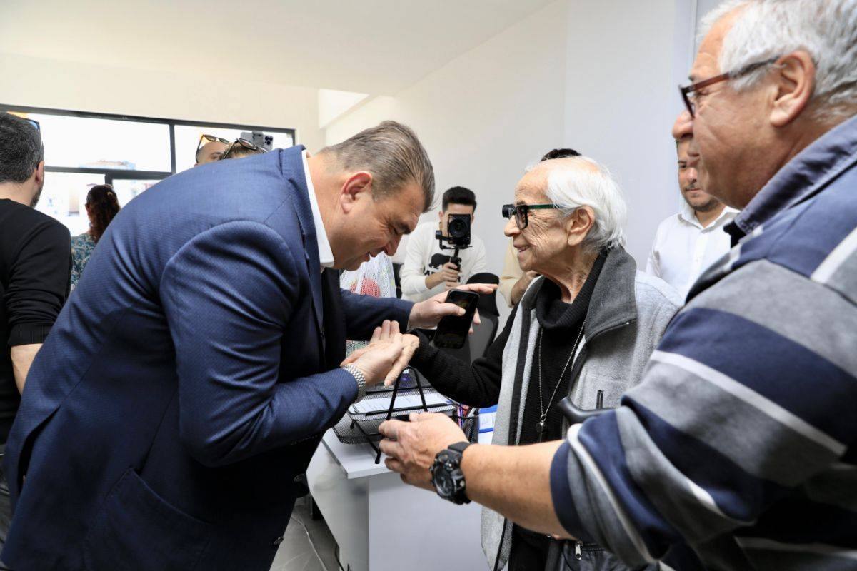 Seferihisar’da emeklilere bayramda %25 indirim desteği