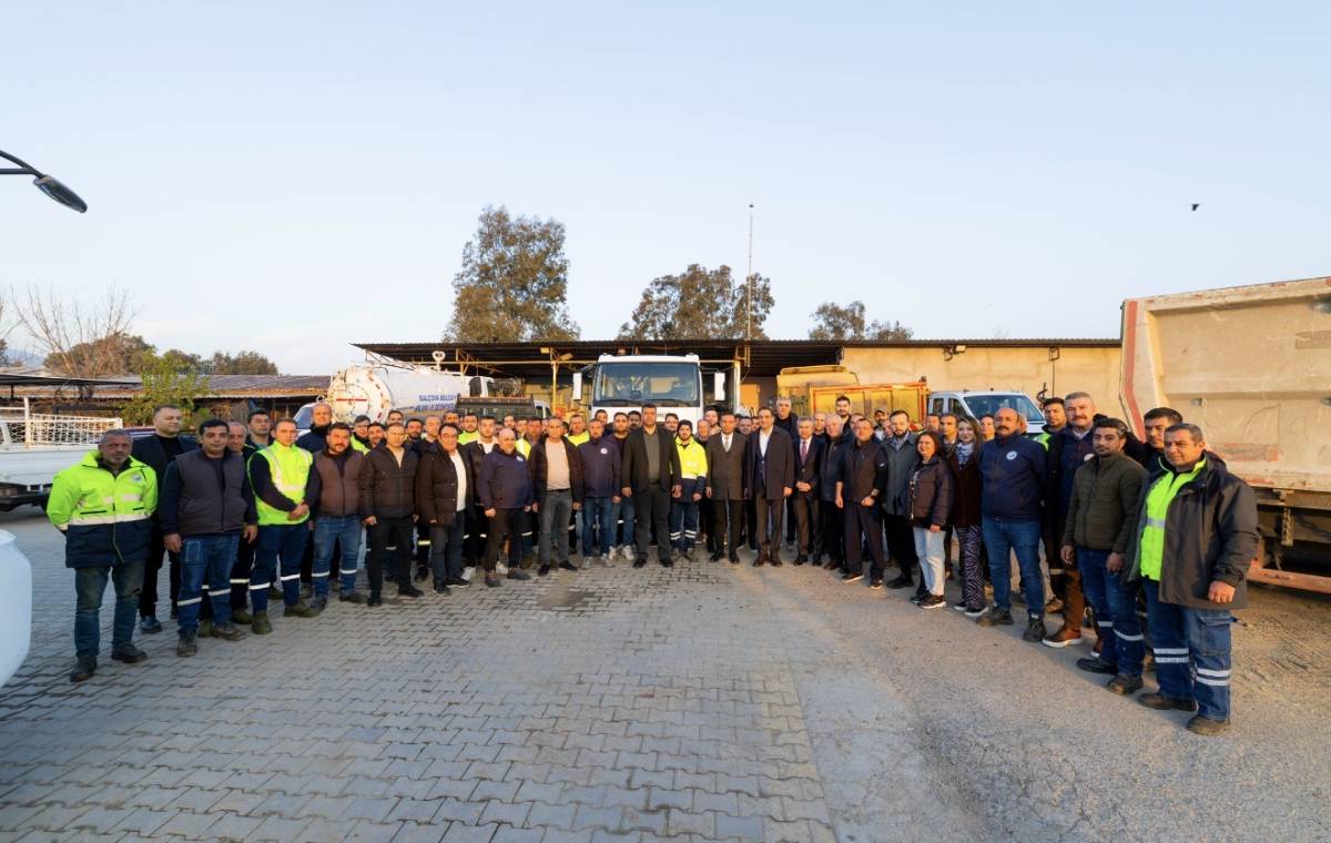 Balçova'da Bayram dayanışması: Yiğit emekçilerle buluştu