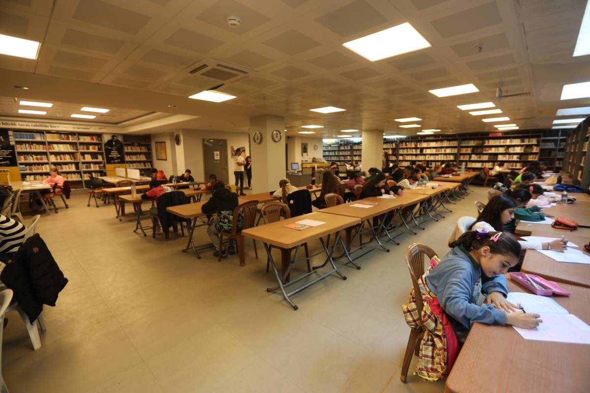 SELÇUK BELEDİYESİ’NDEN SINAV YOLUNDAKİ ÖĞRENCİLERE DESTEK