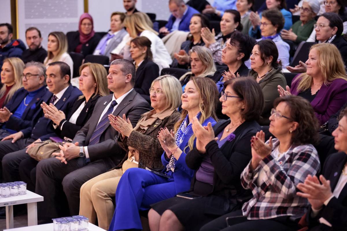 Kadınlar ve ekonomik güçlenme Konak’ta masaya yatırıldı