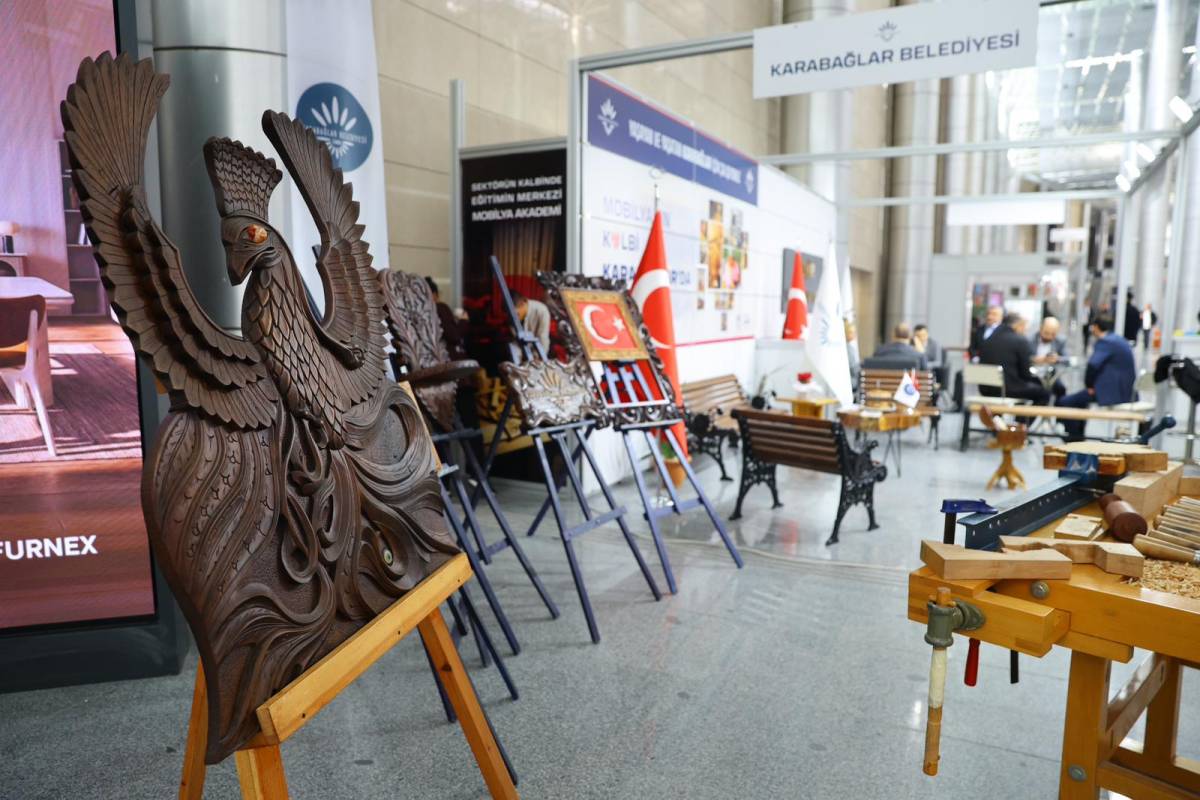 Karabağlar Standı İzmir Mobilya Fuarı’nda