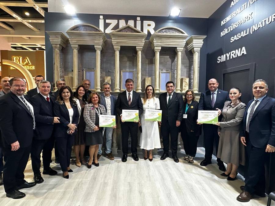 Menderes’e Uluslararası Ödül