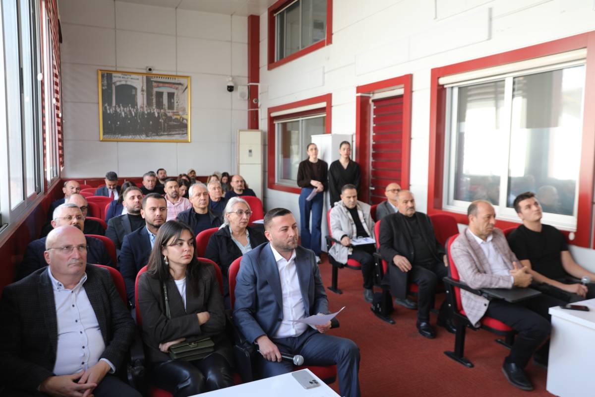 Seferihisar Meclis Toplantısı’nda Fatma Nur Çelik anıldı