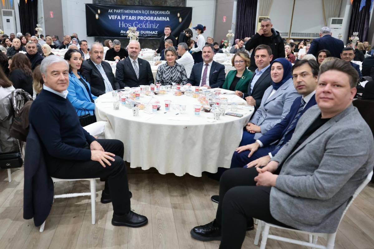 Başkan Pehlivan, Menemenlilerle gönül sofralarında buluştu