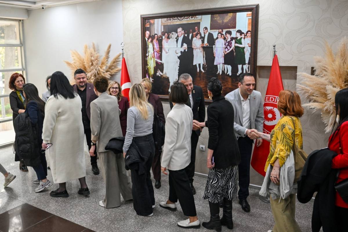 Başkan Ömer Eşki mesai arkadaşlarıyla bayramlaştı