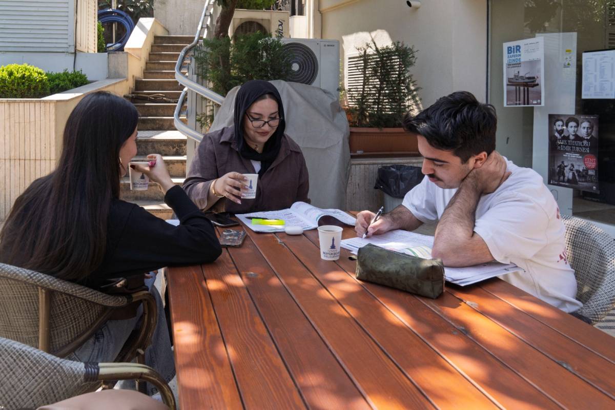 İzmir’in kütüphaneleri gençlere “iyi geldi”