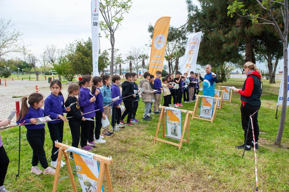 Karşıyaka’da bayram coşkusu sahalarda yaşanacak