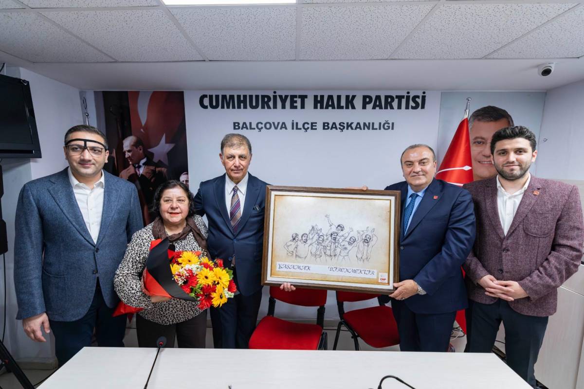 Başkan Tugay teşekkür turuna Balçova’da devam etti