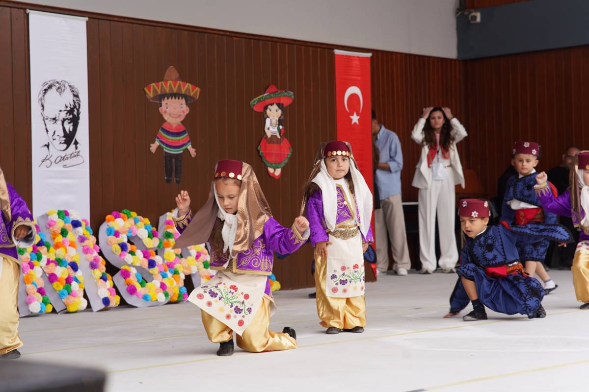 Seferihisar’da 23 Nisan coşkusu