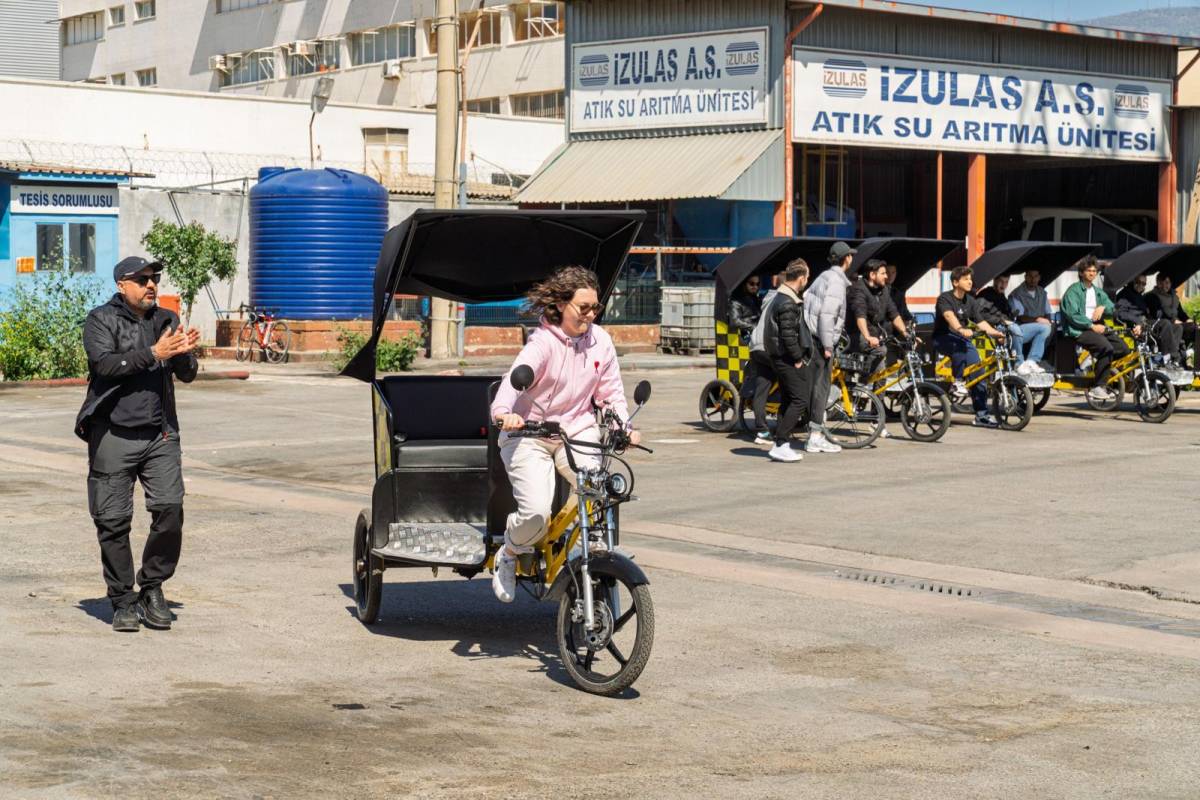 İzmir'de Bisicab dönemi başlıyor
