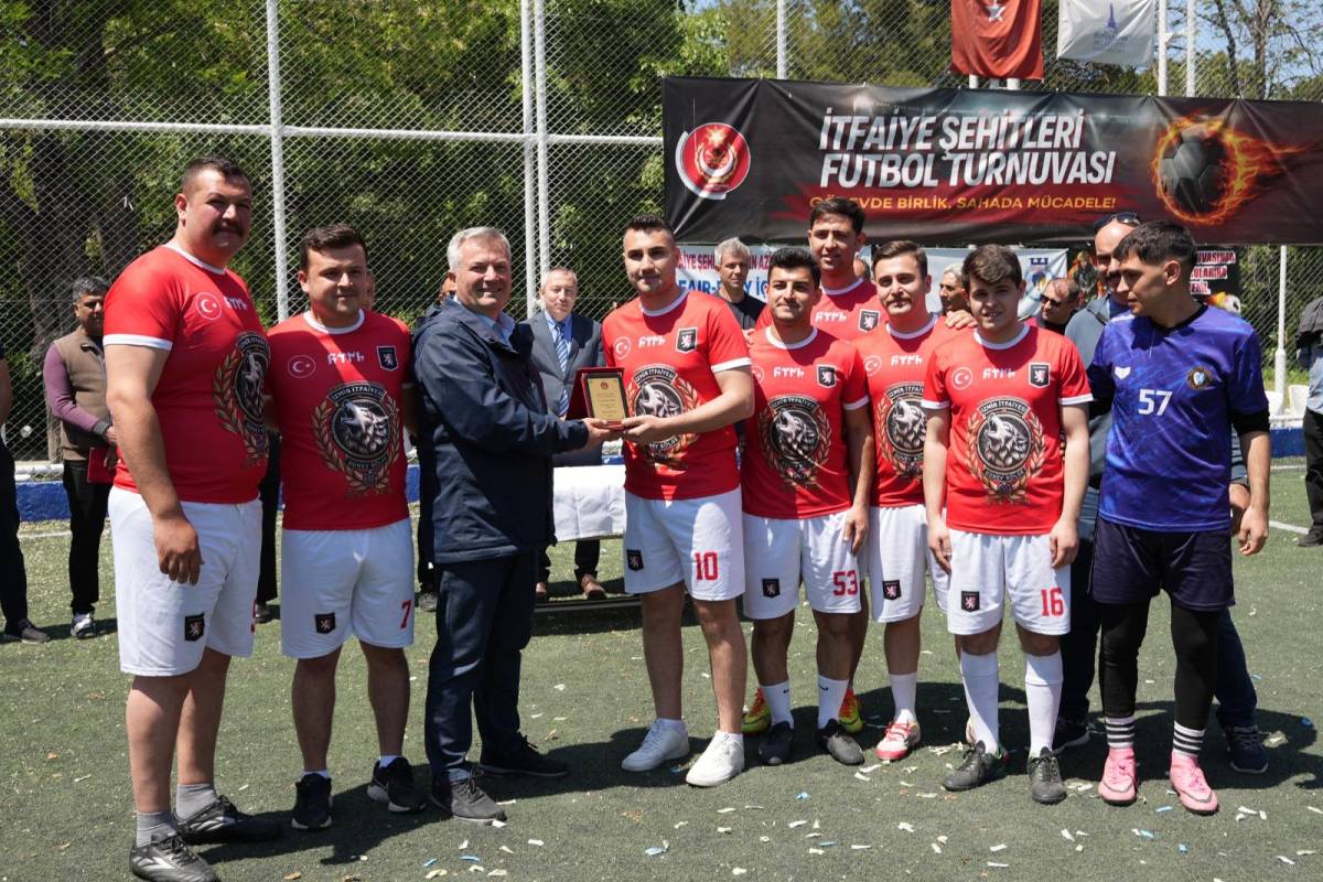 İtfaiyecilerden anlamlı turnuva