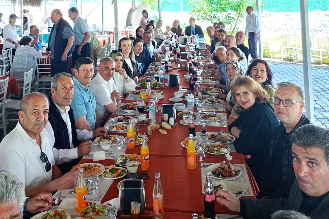 Bornova Muhtarlar Akademisi’nden anlamlı final