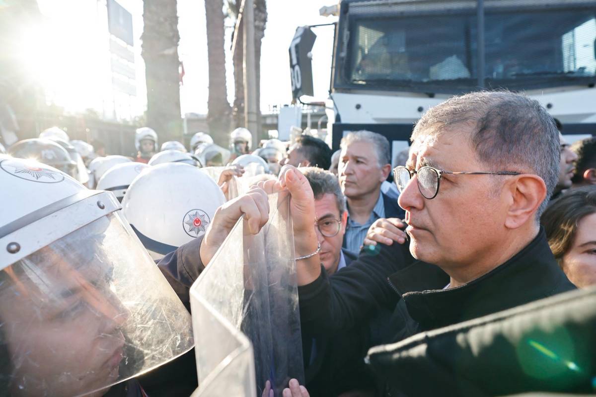 Başkan Tugay: Bundan sonra 24 saat buradayım