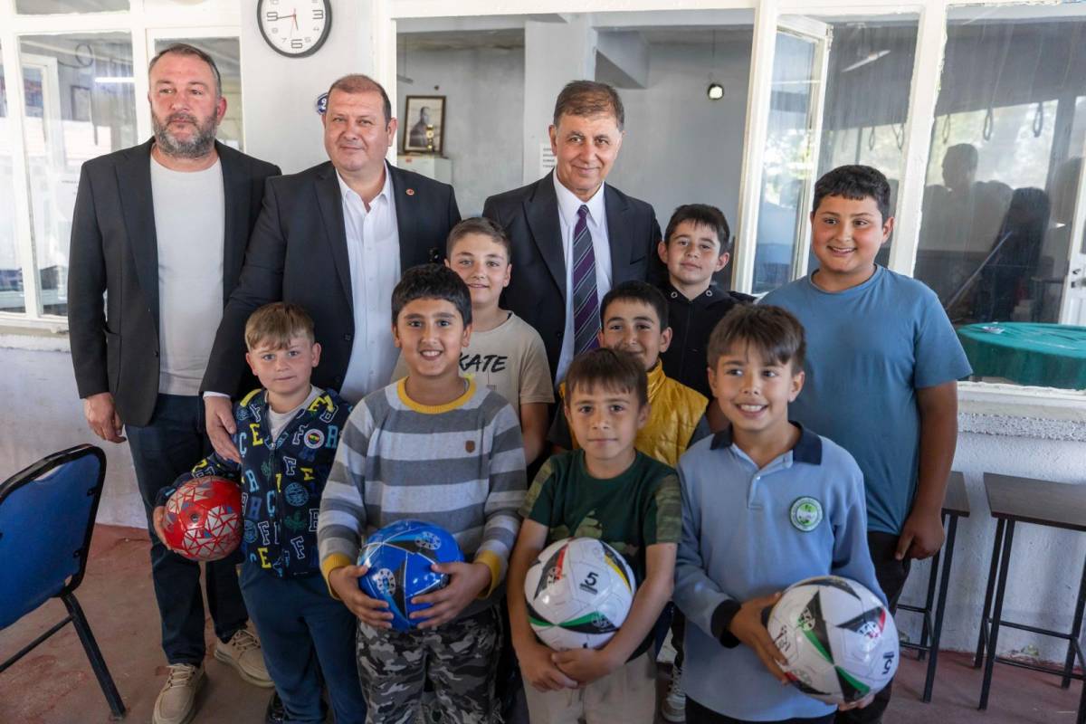 Başkan Tugay'dan Menderes'e teşekkür turu