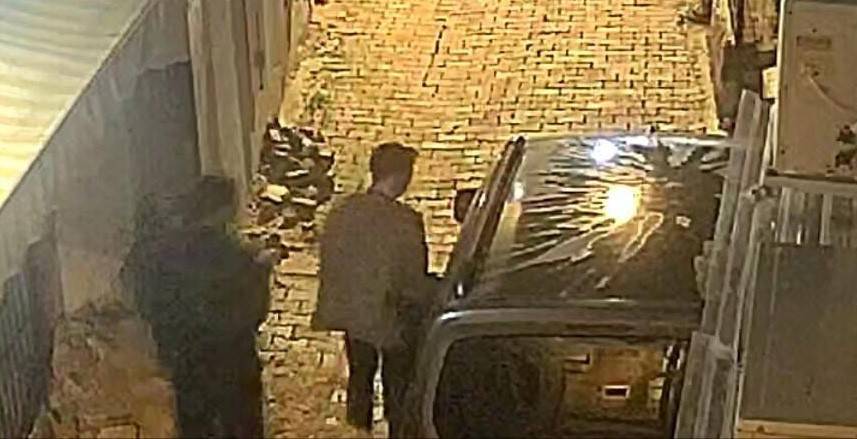 Araçlara dadanan hırsızlar, 35 kamera incelenerek yakalandı