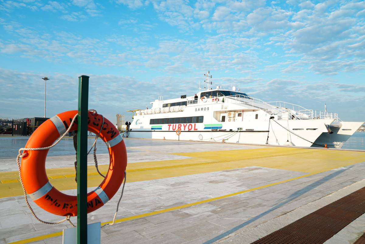 Aliağa'dan Midilli'ye düzenli seferler başladı