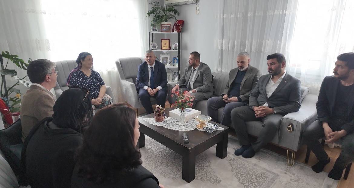 Veysel Şahin Bayındır'da ziyaretlerde bulundu