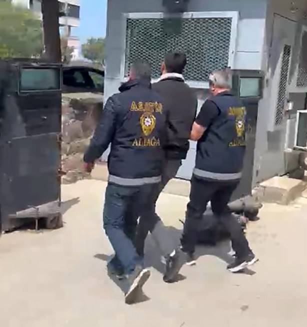 Cezaevi firarisi Aliağa'da polisten kaçamadı